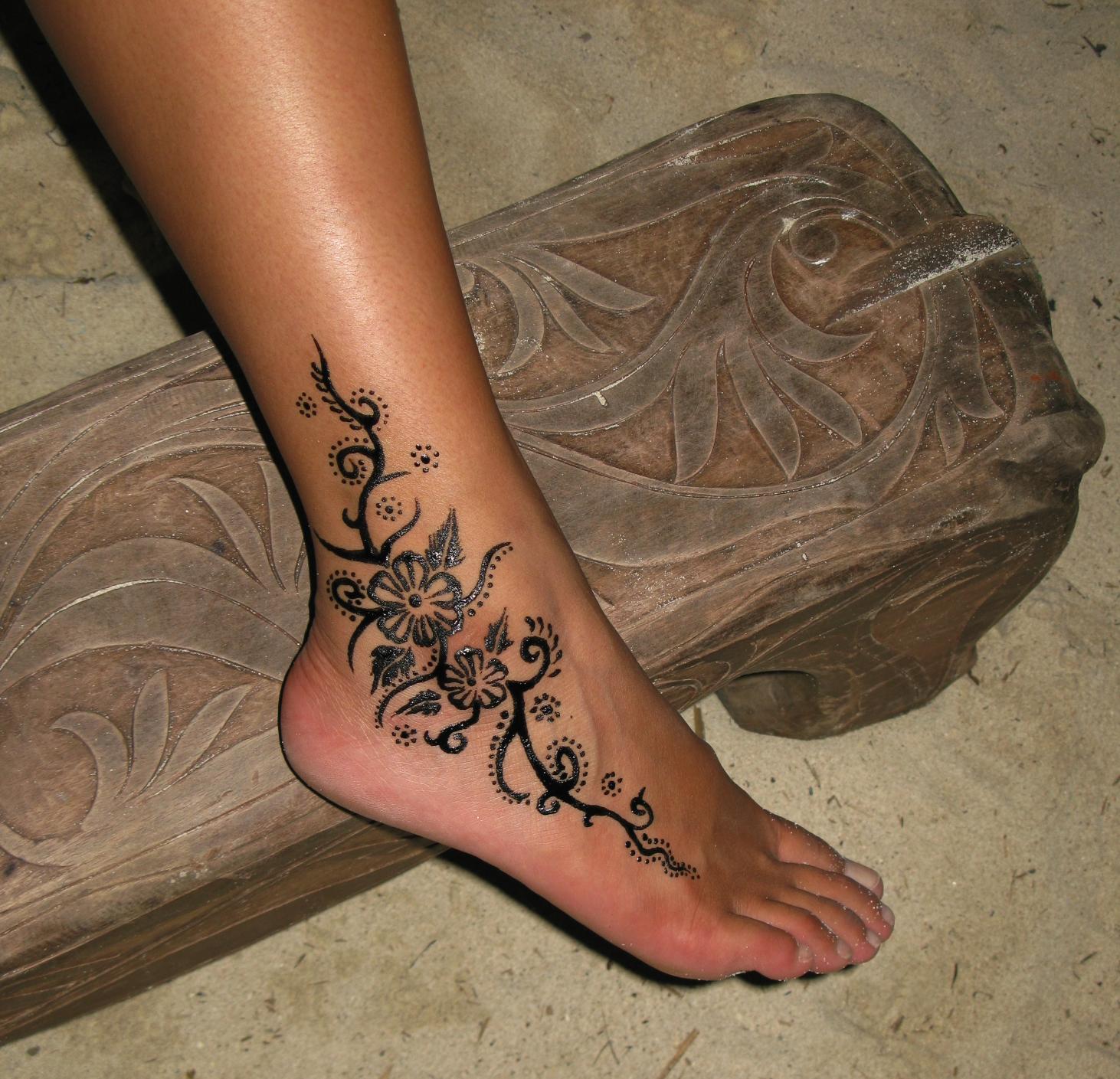 henna tattoos