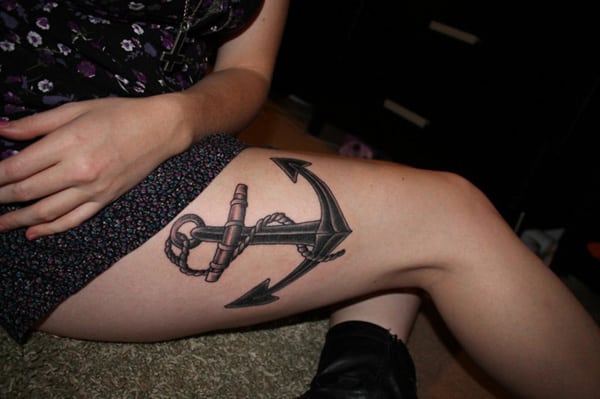 anchor-thigh tattoo