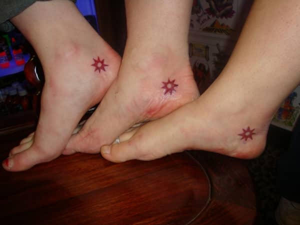 sisters-matching-tattoos-ideas