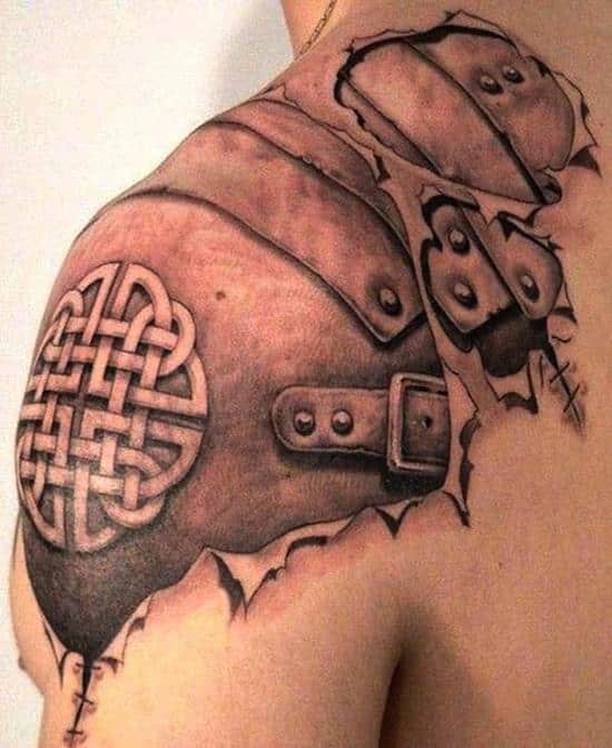 biomechanical-tattoo on shoulder