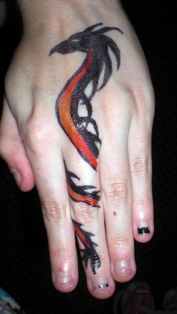 dragon-tattoo-wrapped-around-forearm