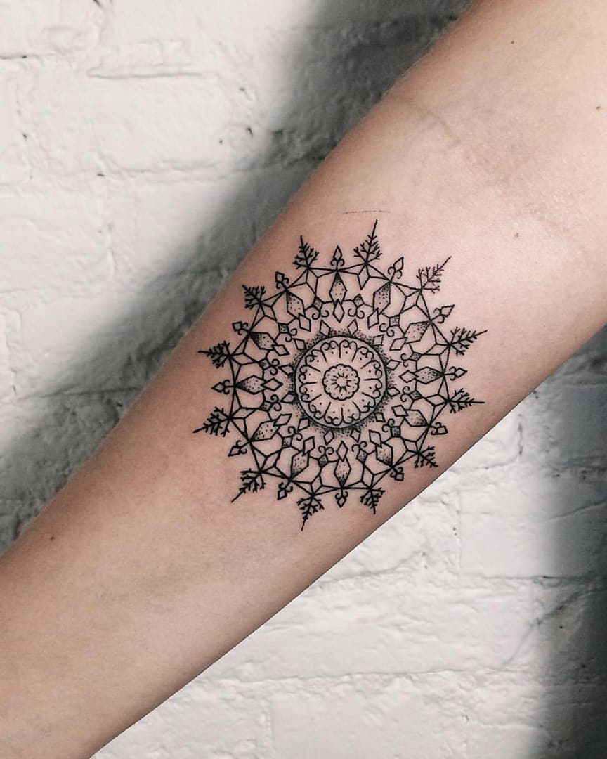 minimal-mandala-tattoo