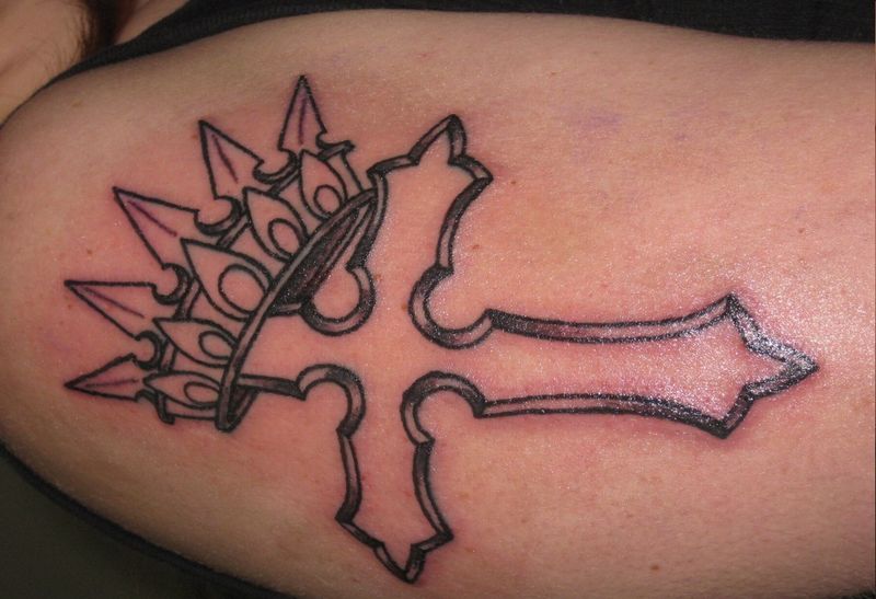 outline cross with king crown tattoo design