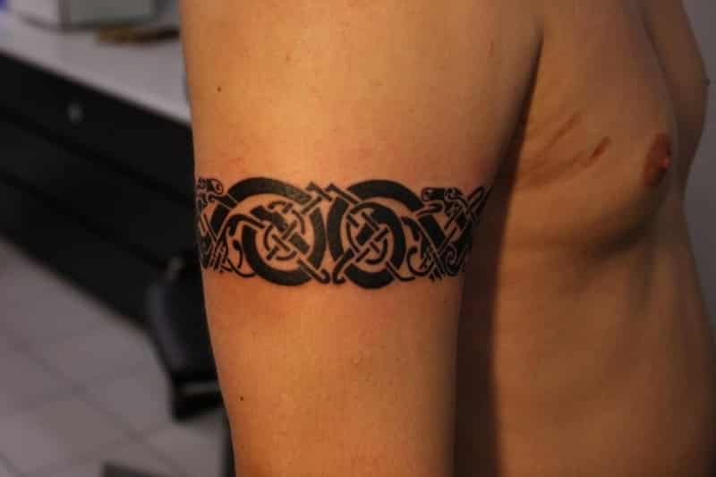 Cool Tribal Upper Arm Tattoo