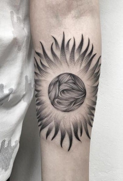Blackwork Sun Tattoo